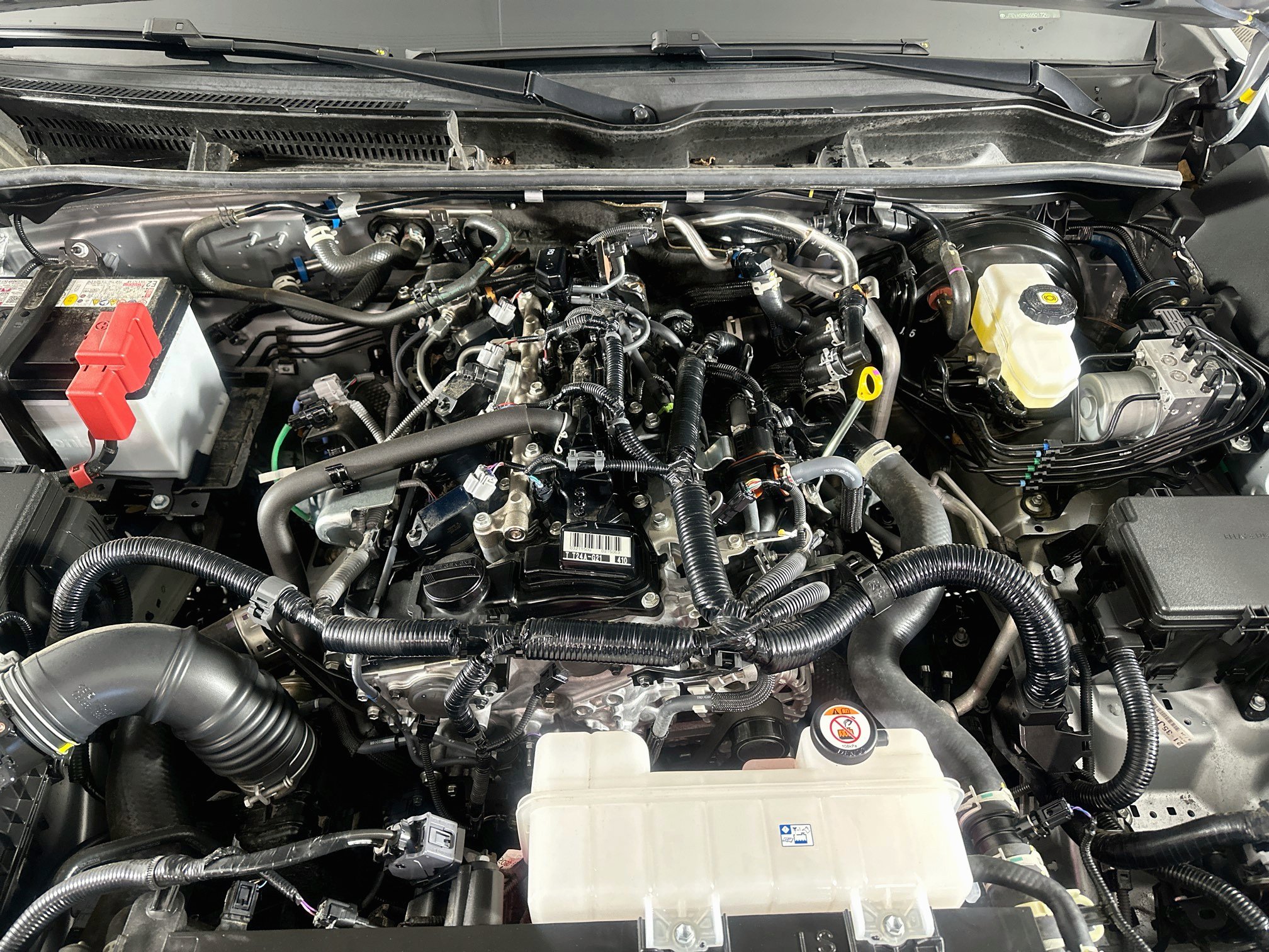 Used 2025 Toyota 4Runner SR5 AWD/4WD image 33
