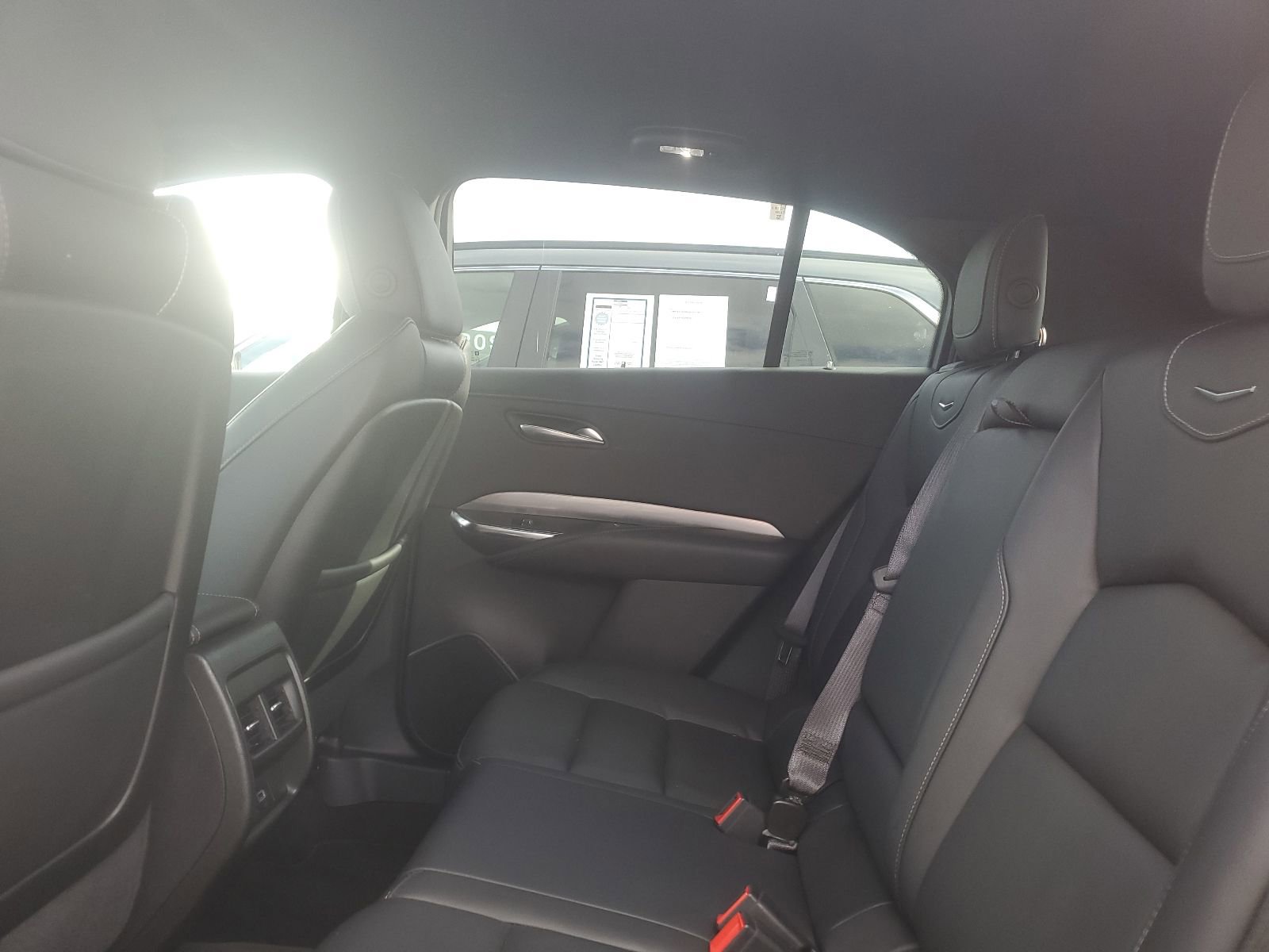 Used 2024 Cadillac XT4 Premium Luxury image 12