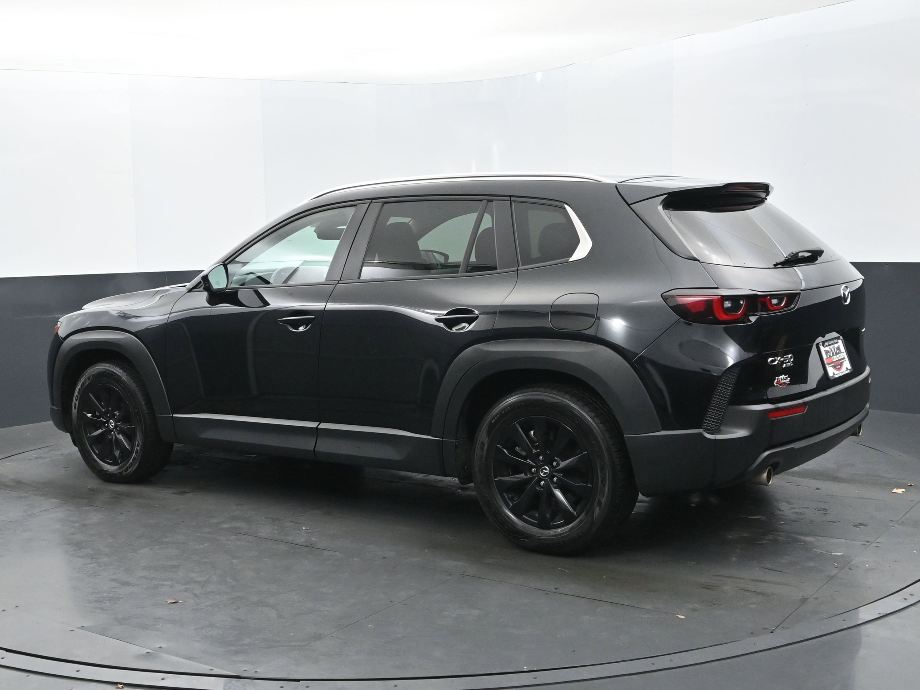 Used 2024 MAZDA CX-50 AWD 2.5 S w/ Preferred Package image 3