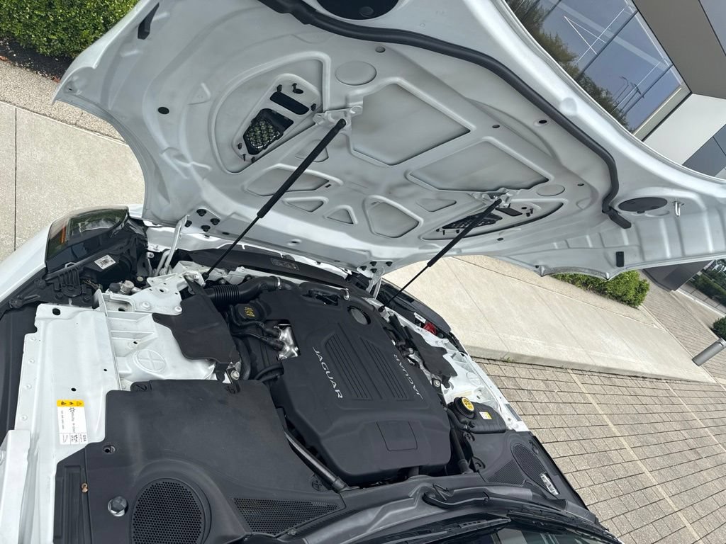 Used 2016 Jaguar F-TYPE S AWD/4WD image 17