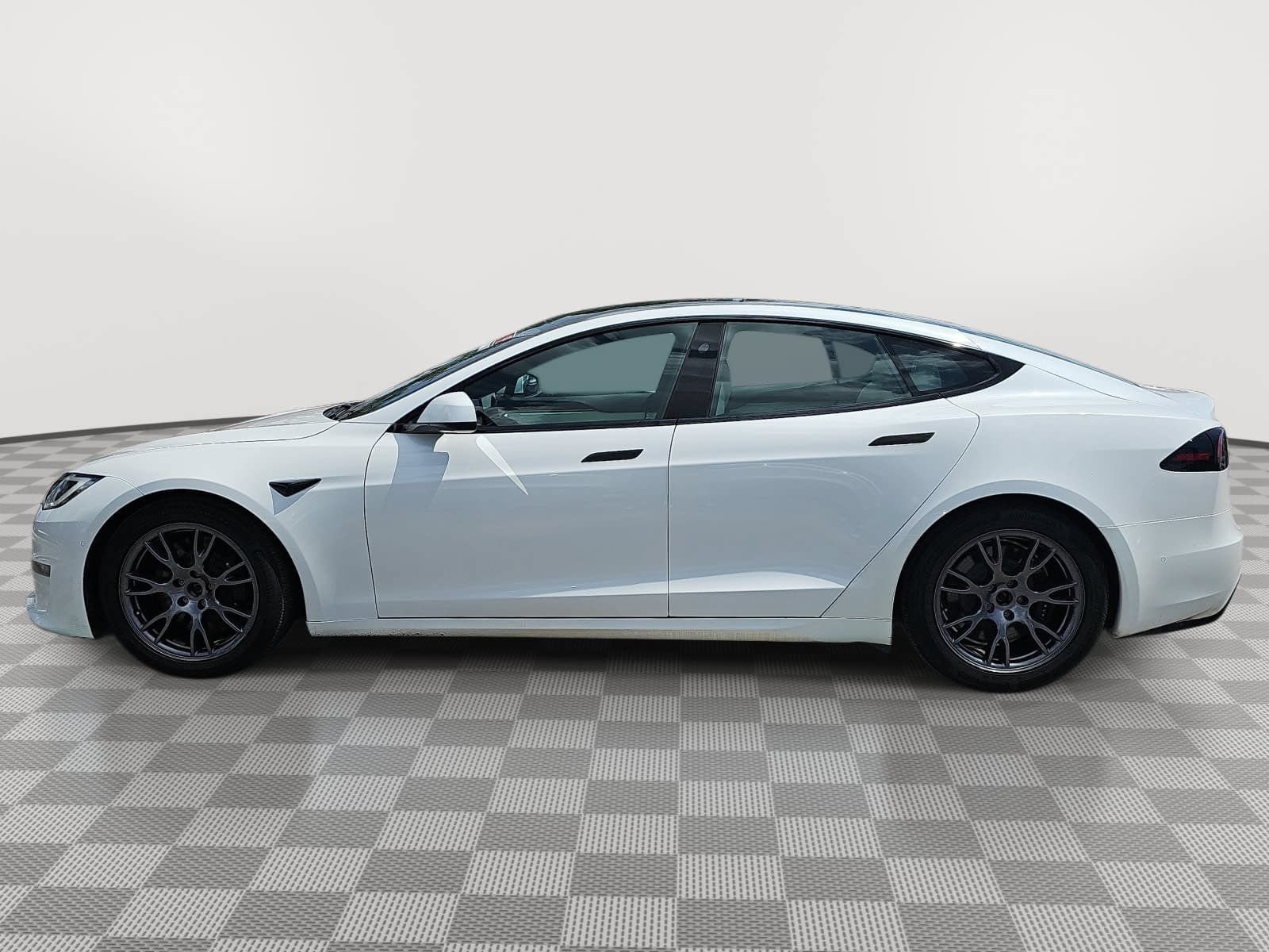 Used 2023 Tesla Model S Standard Range AWD/4WD image 5