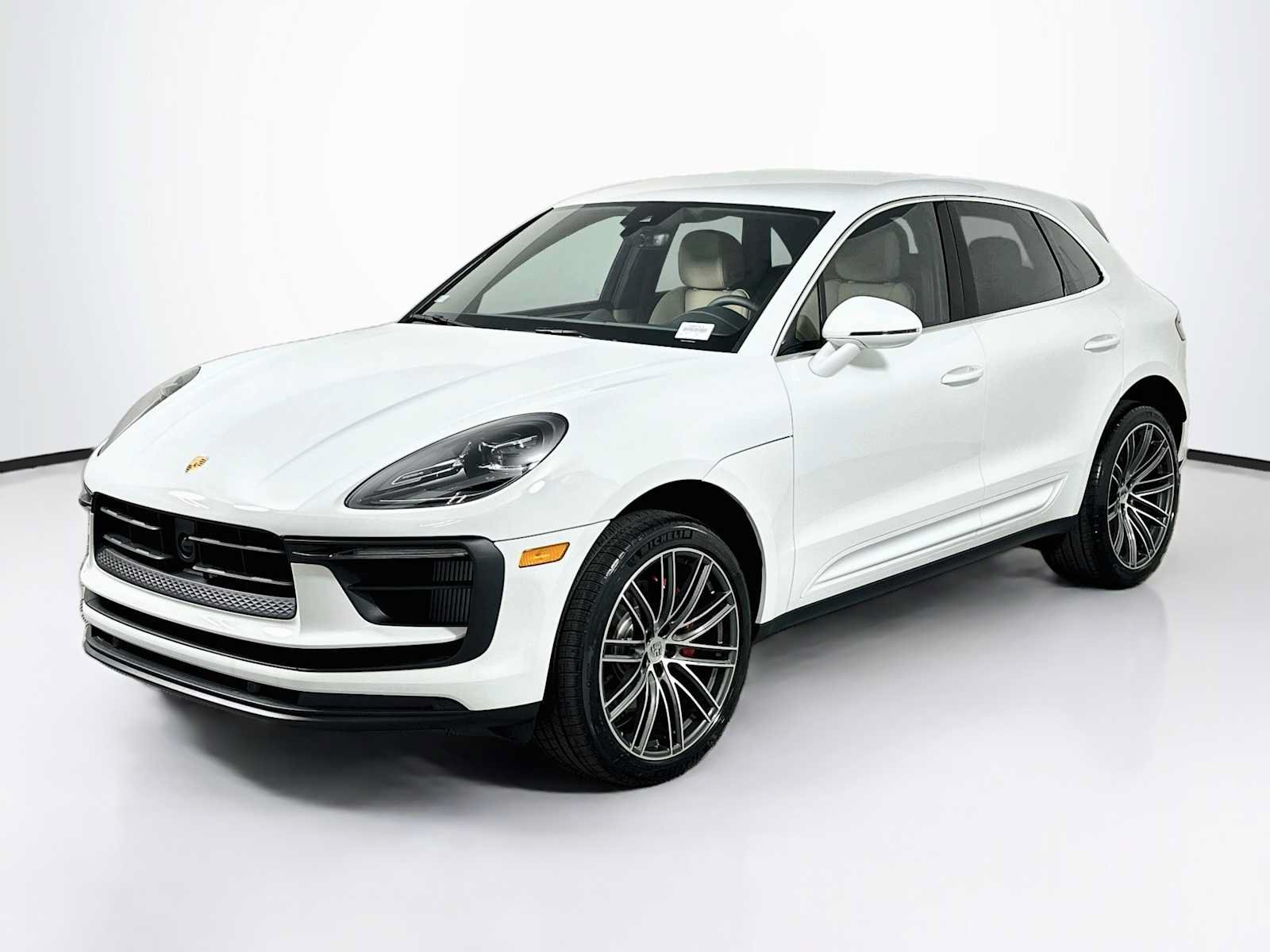 Certified 2026 Porsche Macan S AWD/4WD image 1