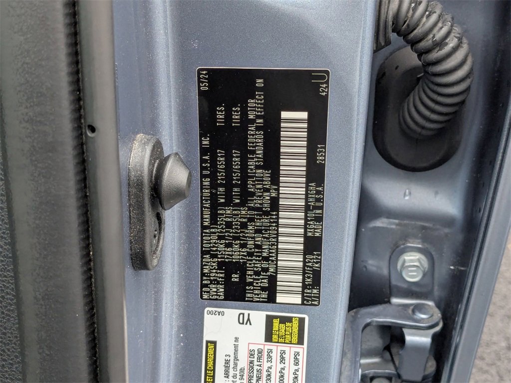 Used 2024 Toyota Corolla Cross LE image 37