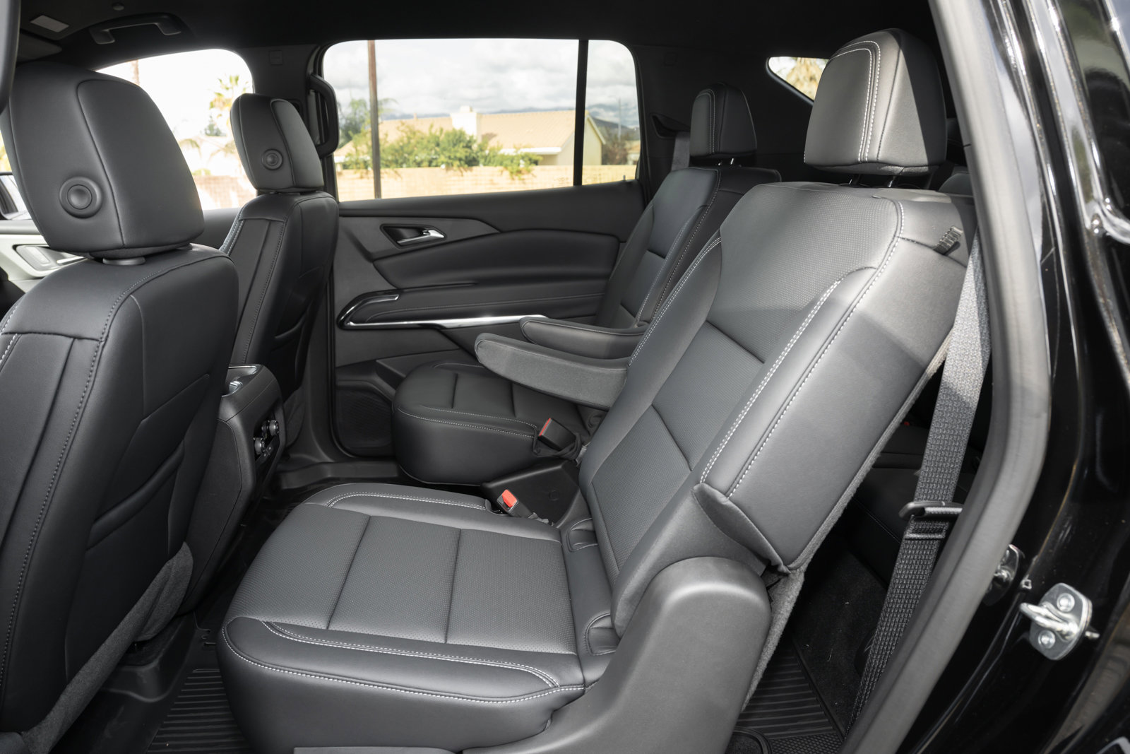 New 2026 Chevrolet Traverse LT w/ Driver Confidence Package image 32