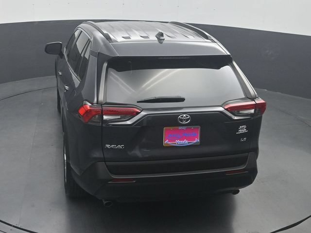 Used 2020 Toyota RAV4 LE FWD image 23