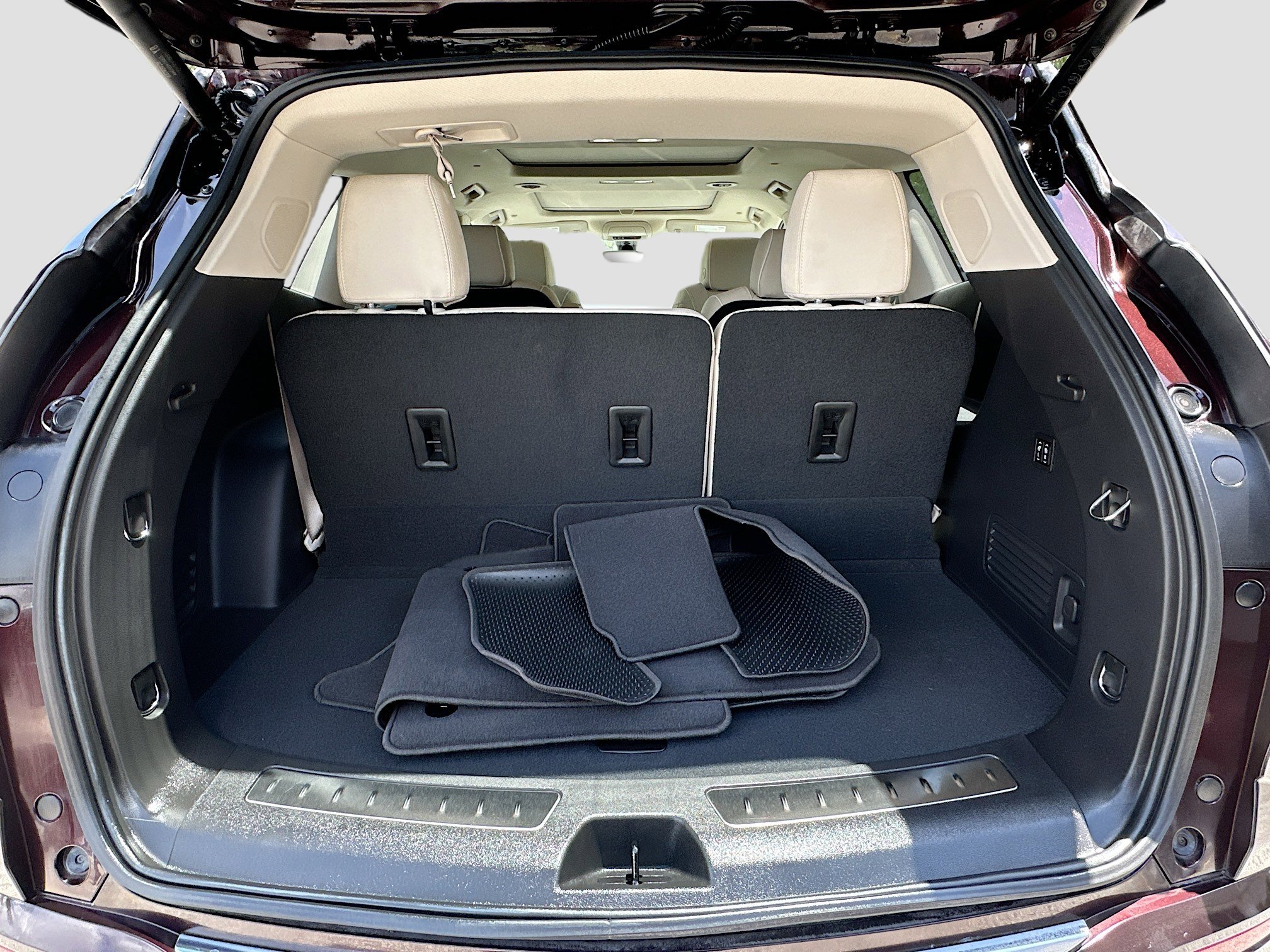 Used 2022 Buick Enclave Avenir FWD image 27
