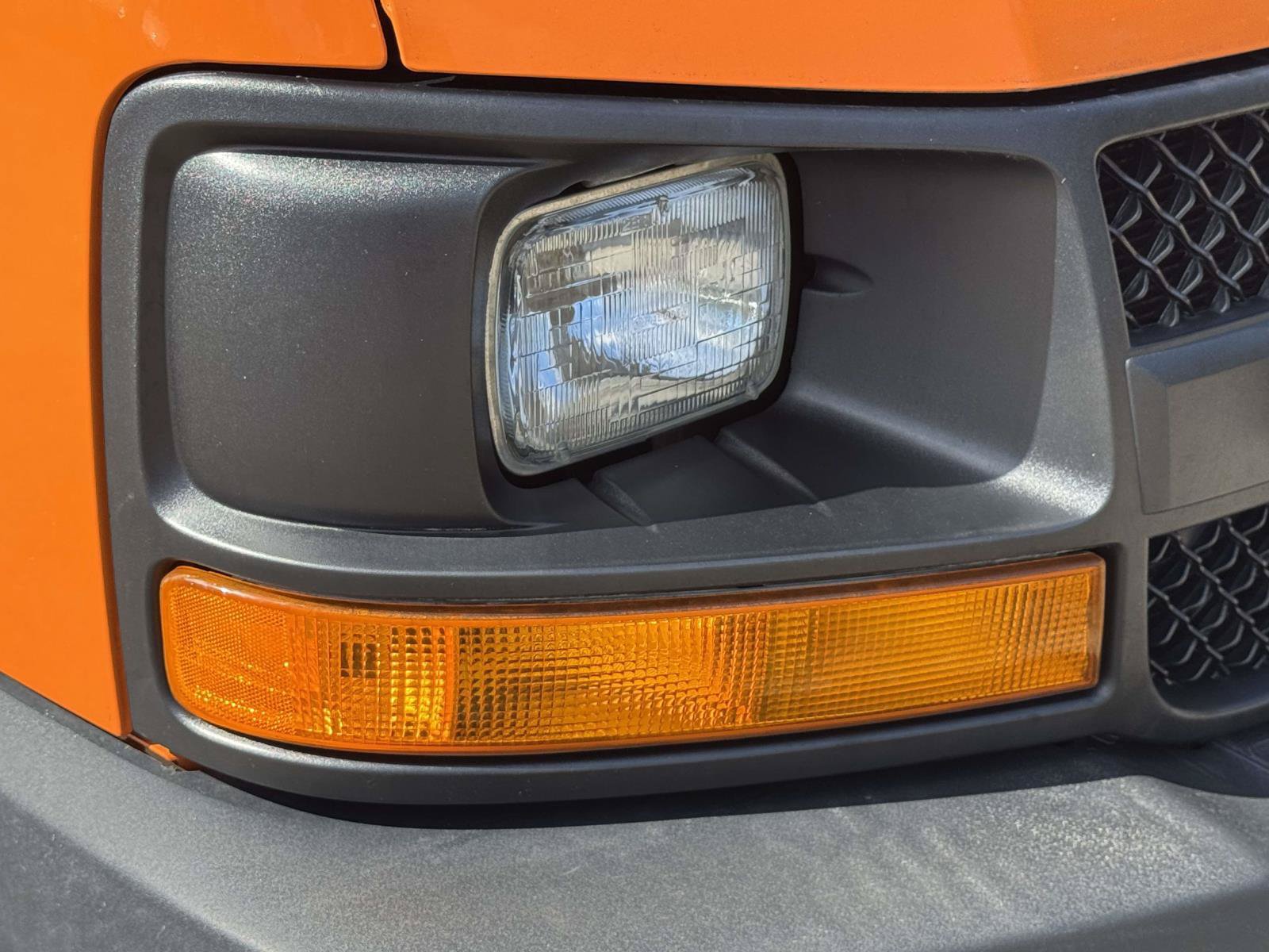 Used 2012 Chevrolet Express 3500 Extended RWD image 7
