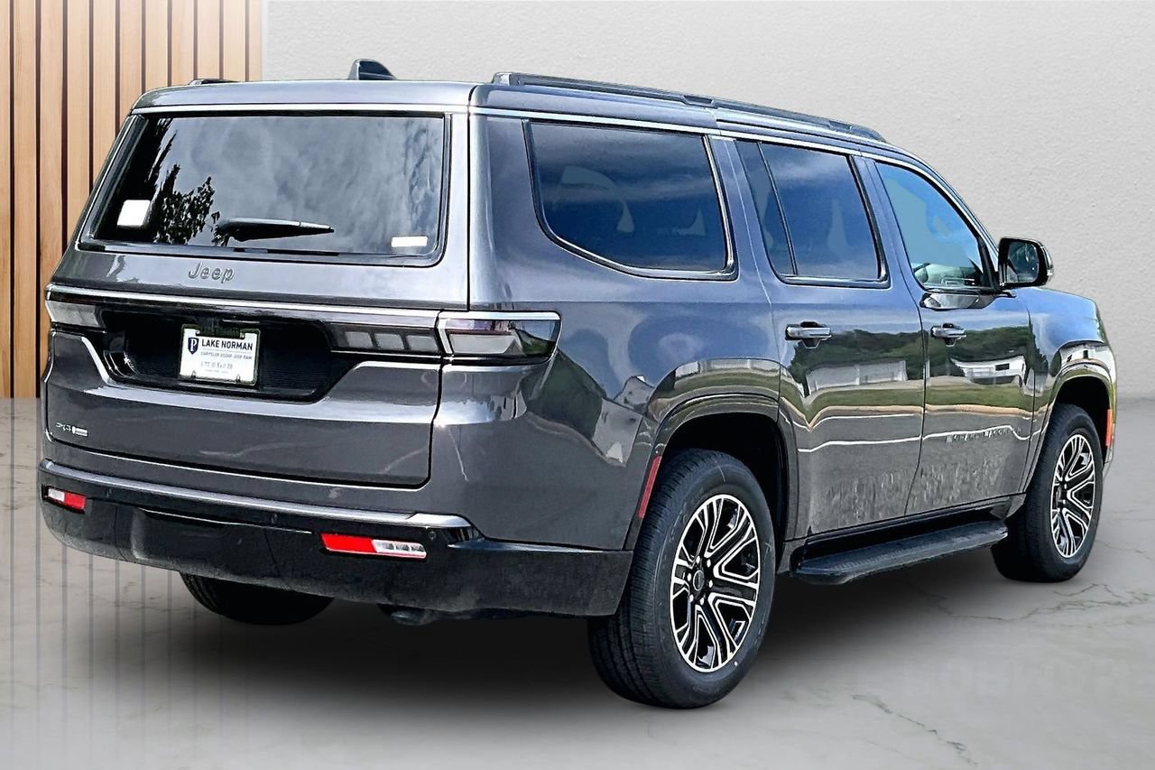 New 2026 Jeep Grand Wagoneer 4WD image 9