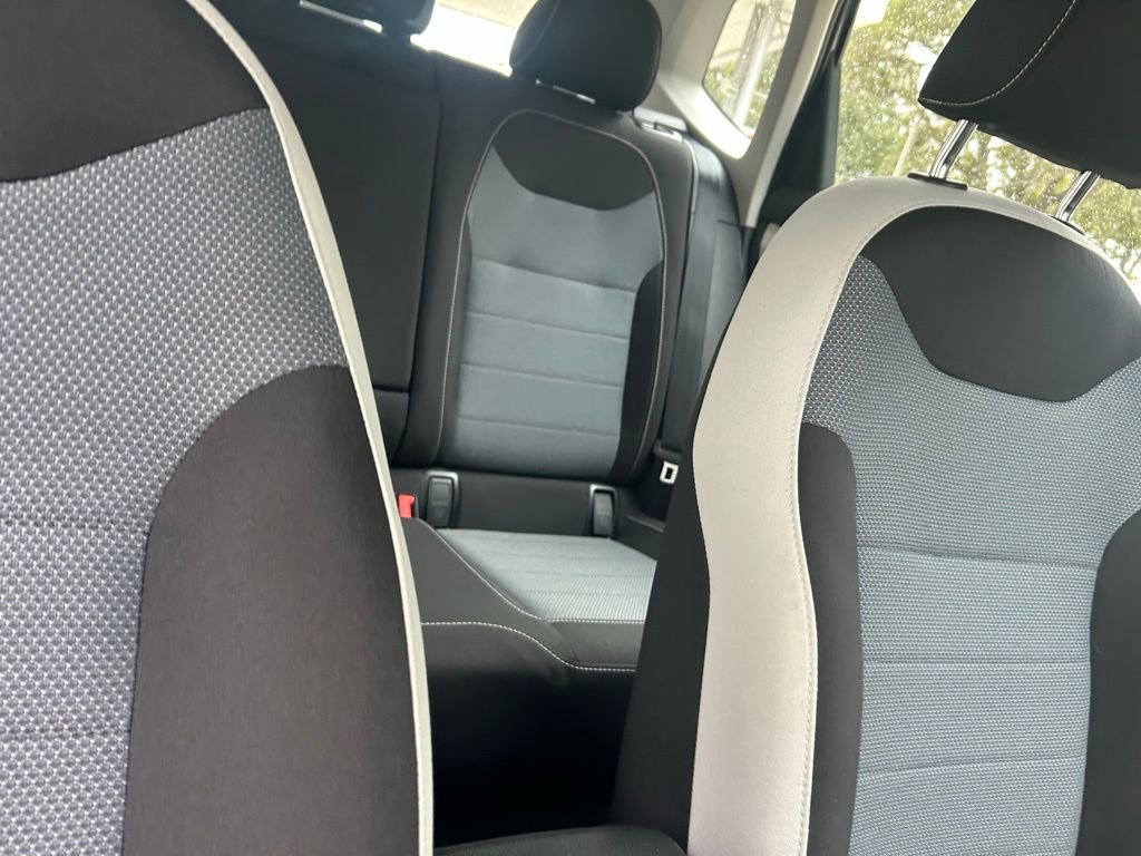 Certified 2025 Volkswagen Taos S image 37