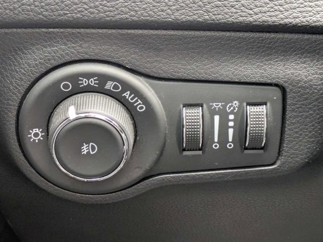 Certified 2019 Jeep Compass Latitude w/ Popular Equipment Group AWD/4WD image 24