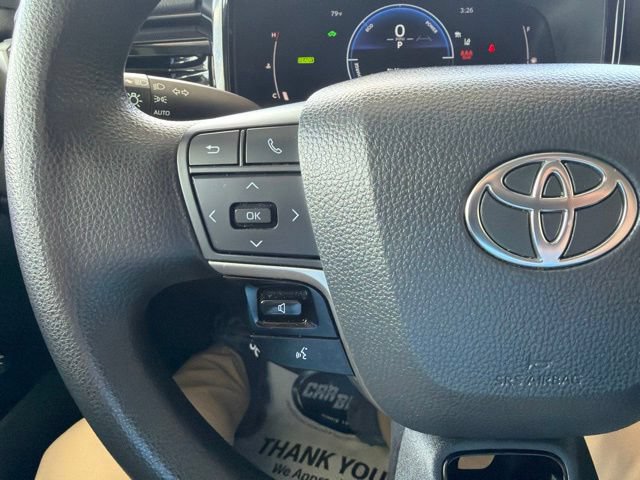 Used 2025 Toyota Camry LE FWD image 21