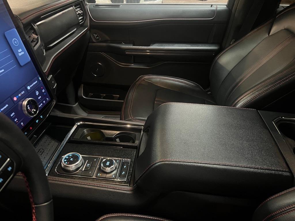 Used 2023 Ford Expedition Limited AWD/4WD image 20