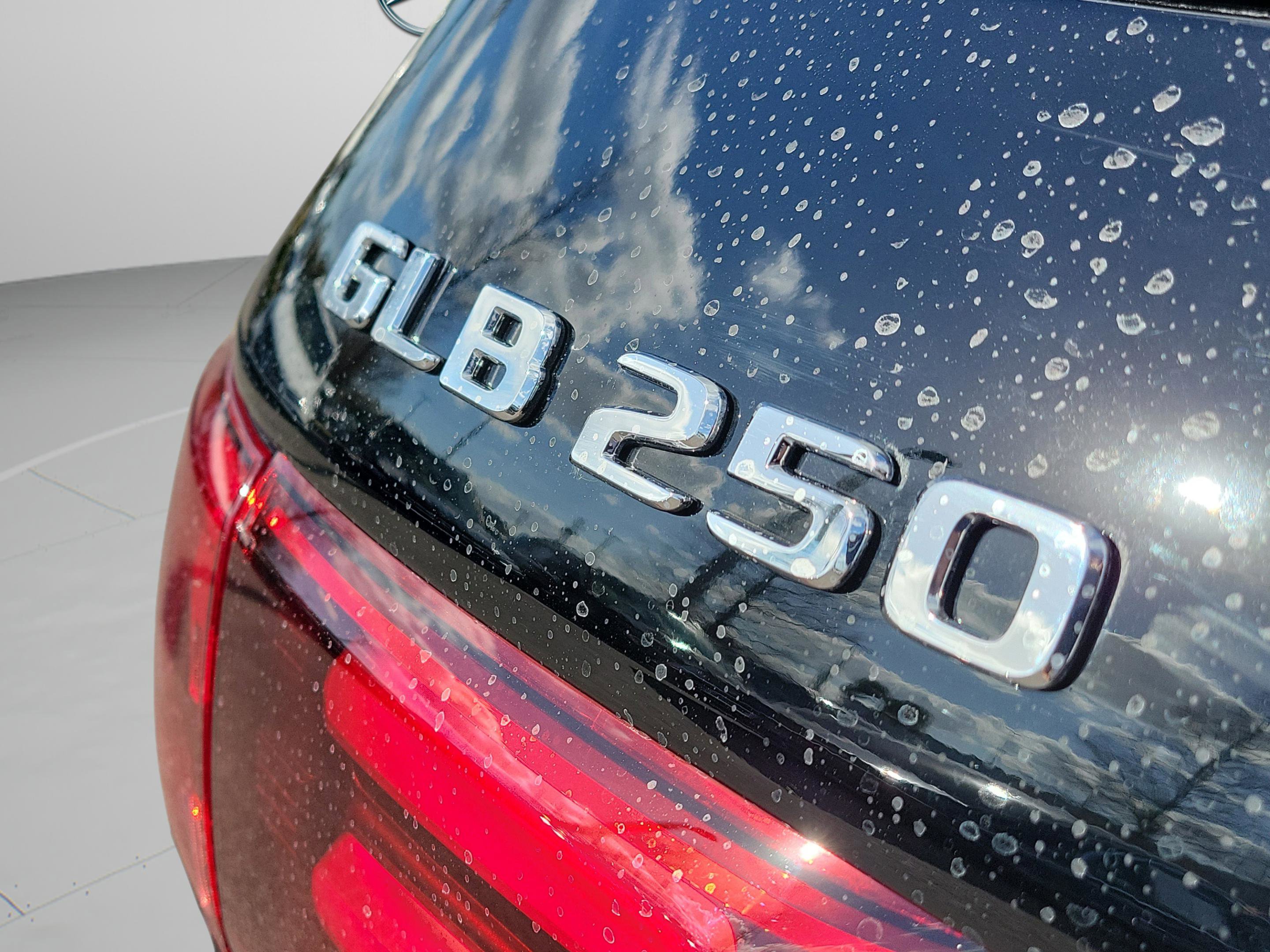 Certified 2026 Mercedes-Benz GLB 250 image 7