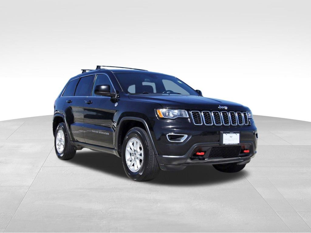 Used 2018 Jeep Grand Cherokee Laredo image 1