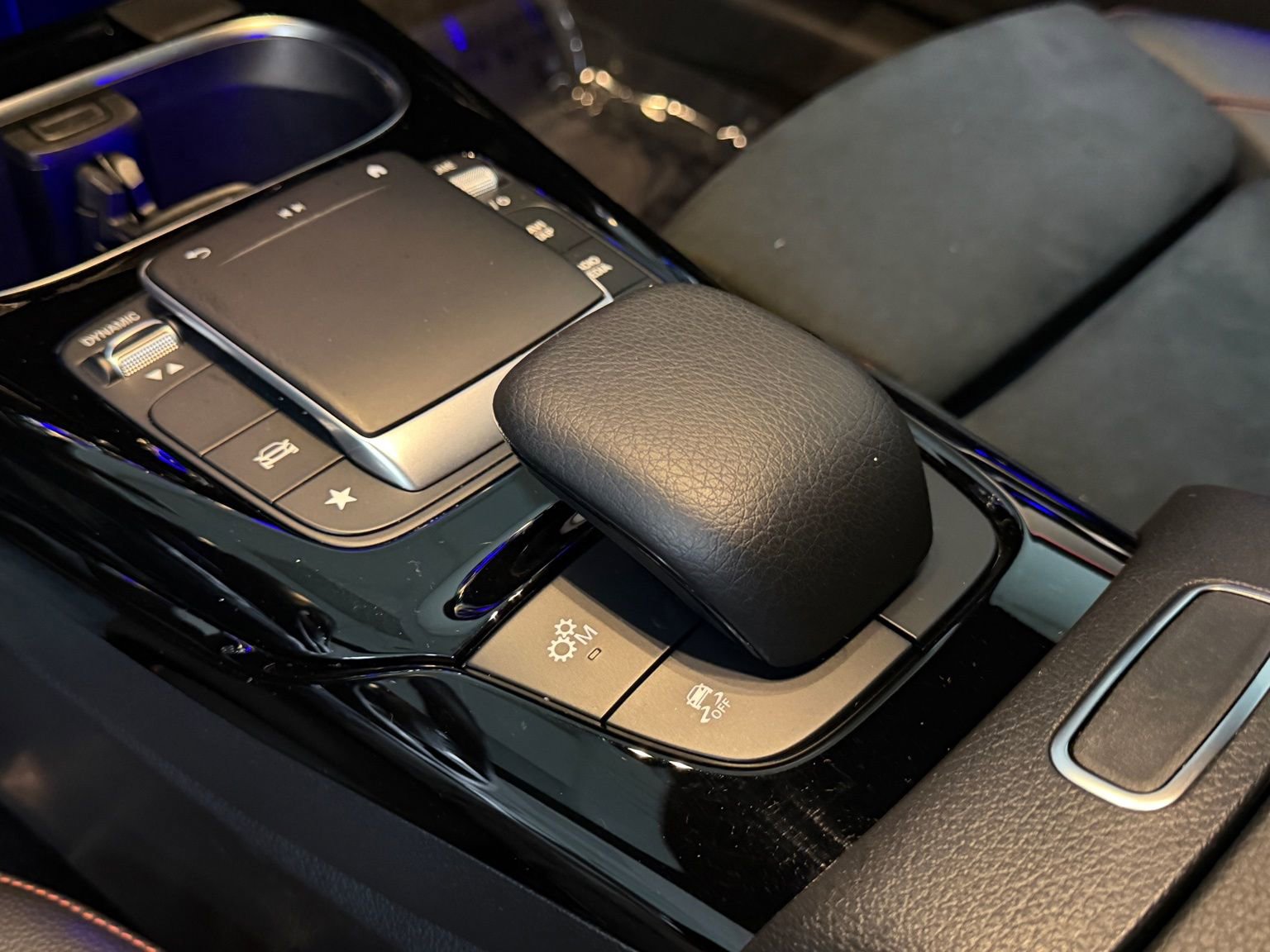 Certified 2022 Mercedes-Benz CLA 35 AMG 4MATIC image 32