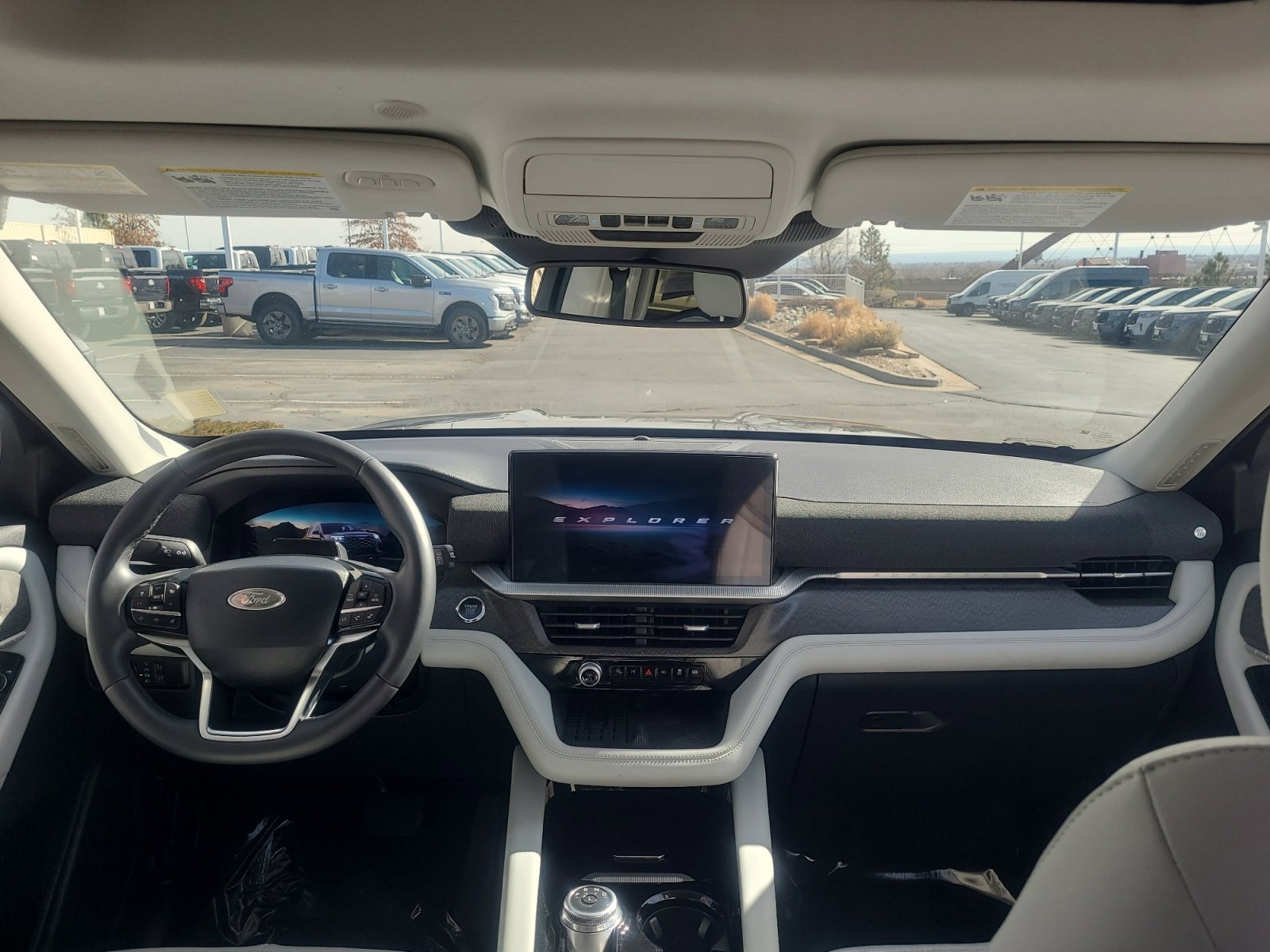 Certified 2025 Ford Explorer Platinum w/ Ultimate Package image 20