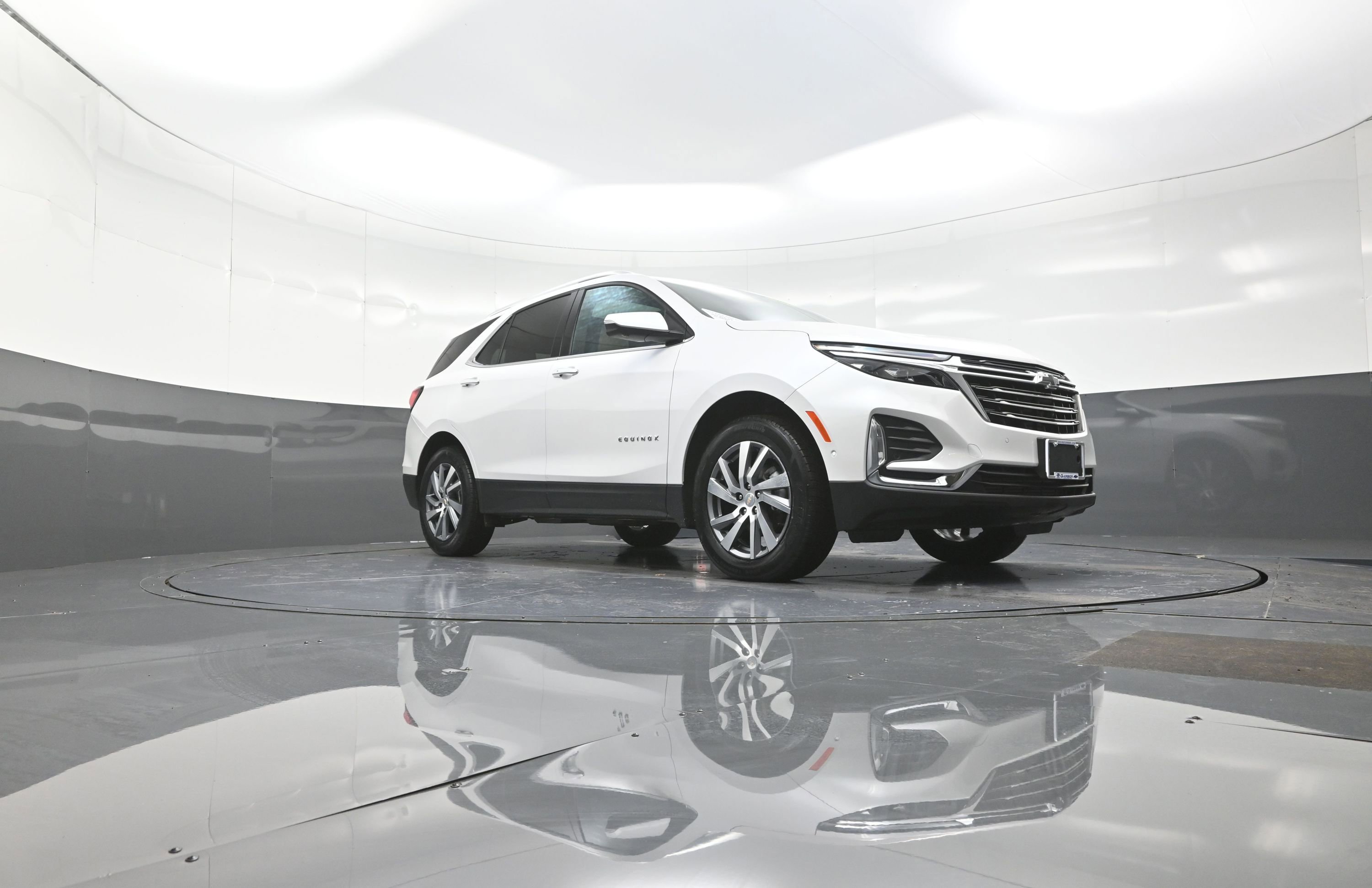 Used 2023 Chevrolet Equinox Premier image 9