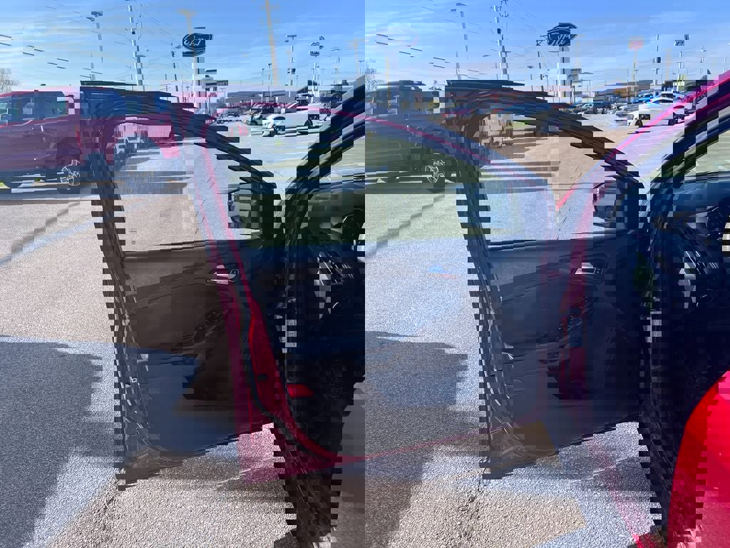 Used 2016 Ford Focus SE FWD image 10