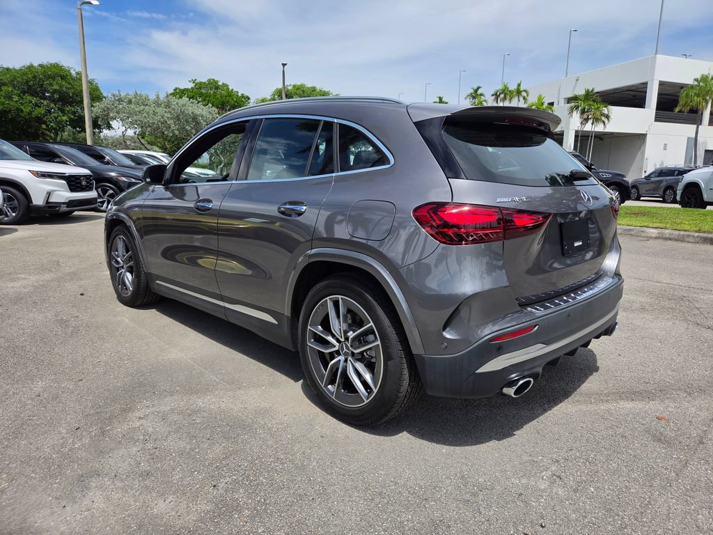 Used 2025 Mercedes-Benz GLA 35 AMG 4MATIC w/ Exclusive Trim Package image 14