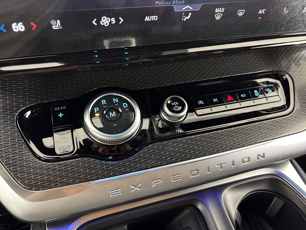 New 2027 Ford Expedition Max Platinum w/ Stealth Performance Package AWD/4WD image 28
