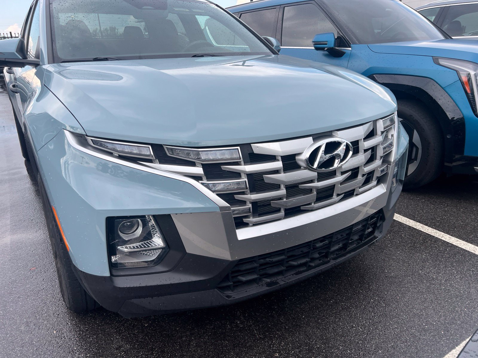 Used 2023 Hyundai Santa Cruz SEL AWD/4WD image 2