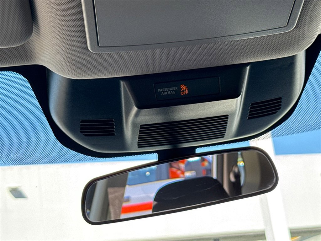 Used 2024 Nissan Rogue S image 20