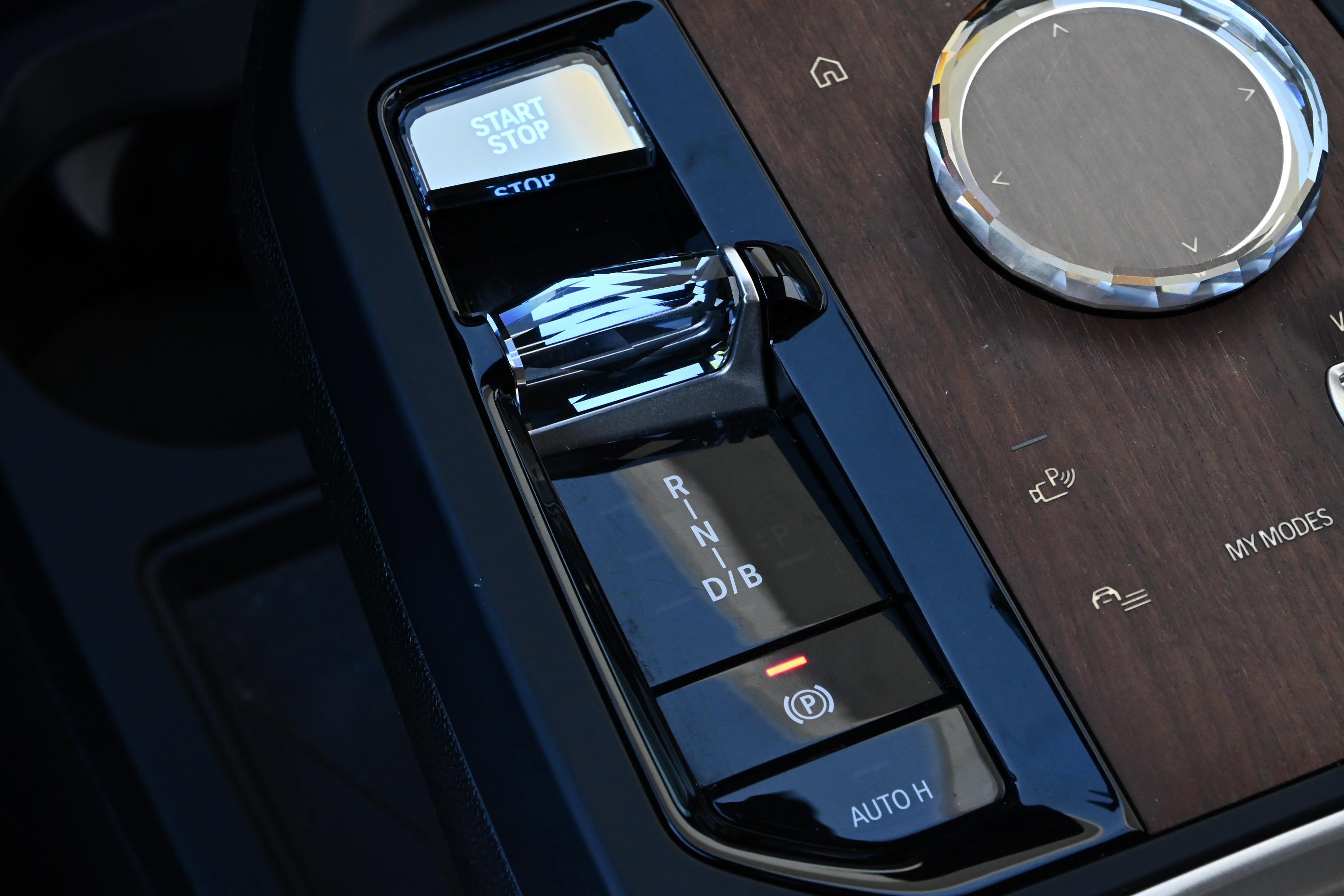 Certified 2024 BMW iX xDrive50 w/ Premium Package image 19