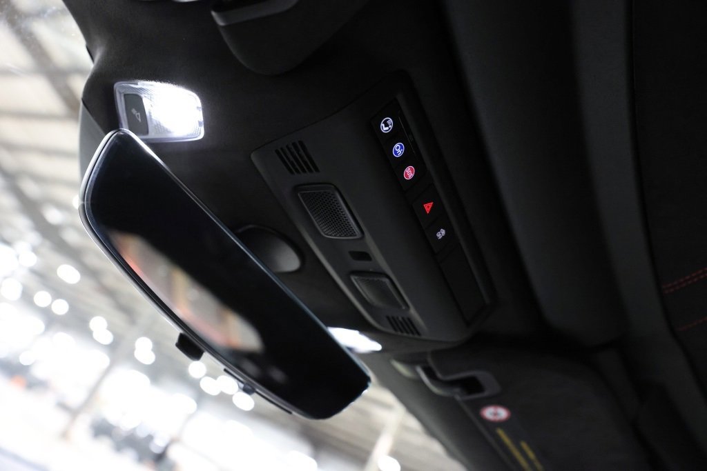 Used 2023 Chevrolet Corvette Stingray Premium Cpe w/ Z51 Performance Package image 37