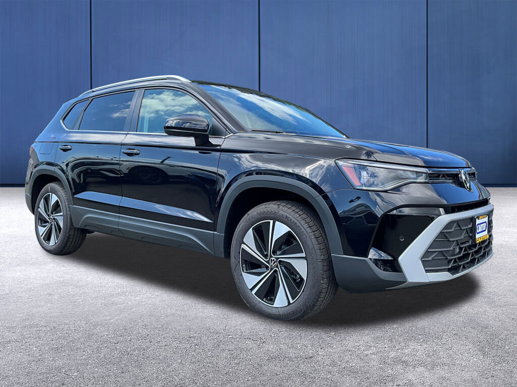 New 2025 Volkswagen Taos SE image 24
