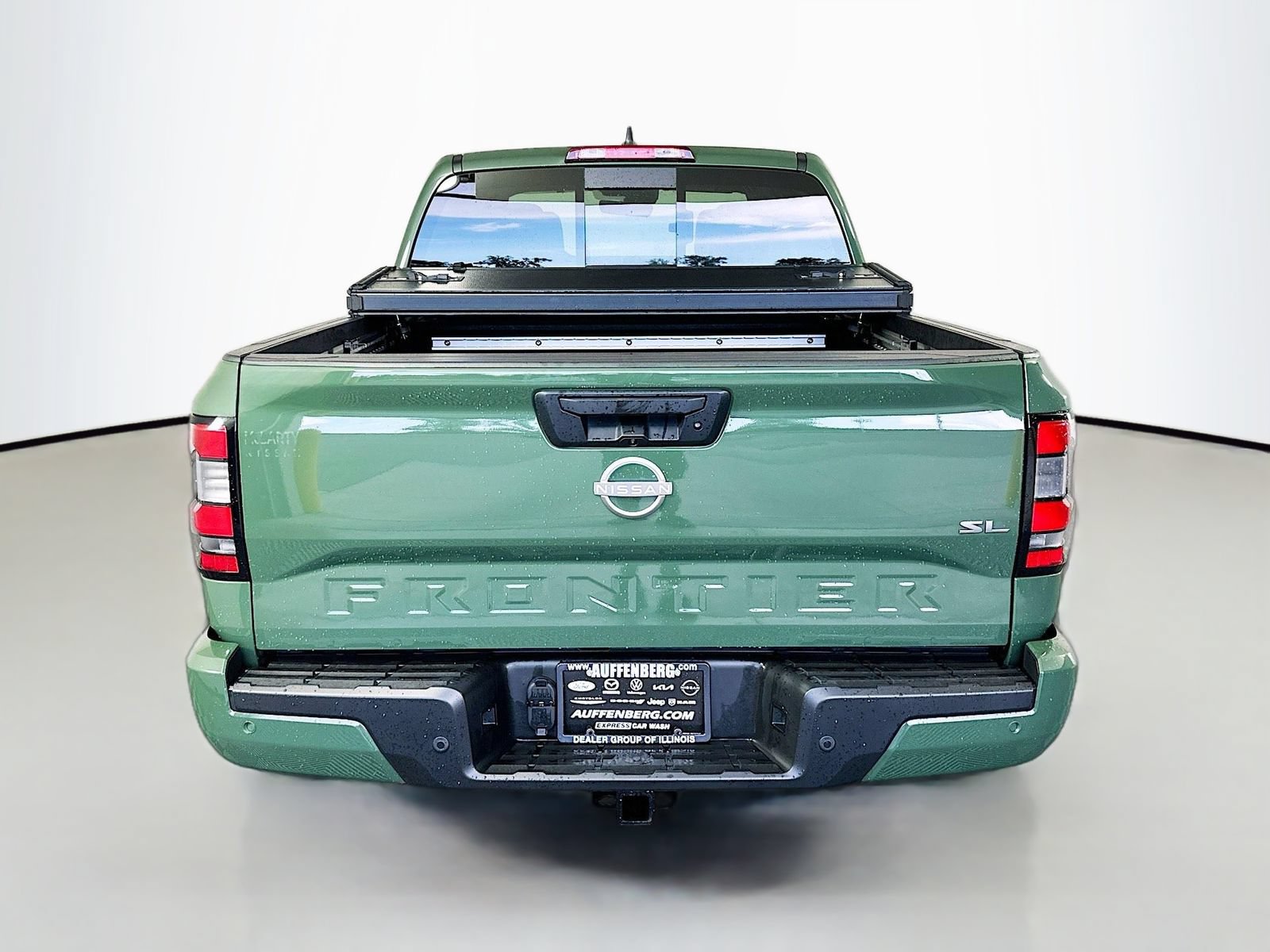 Certified 2024 Nissan Frontier SL w/ Technology Package RWD image 6