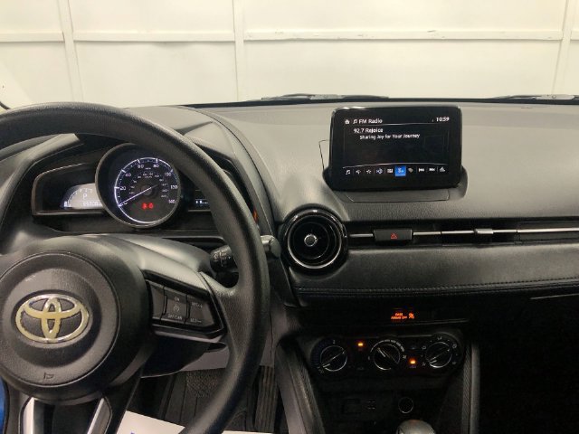 Used 2019 Toyota Yaris LE FWD image 19