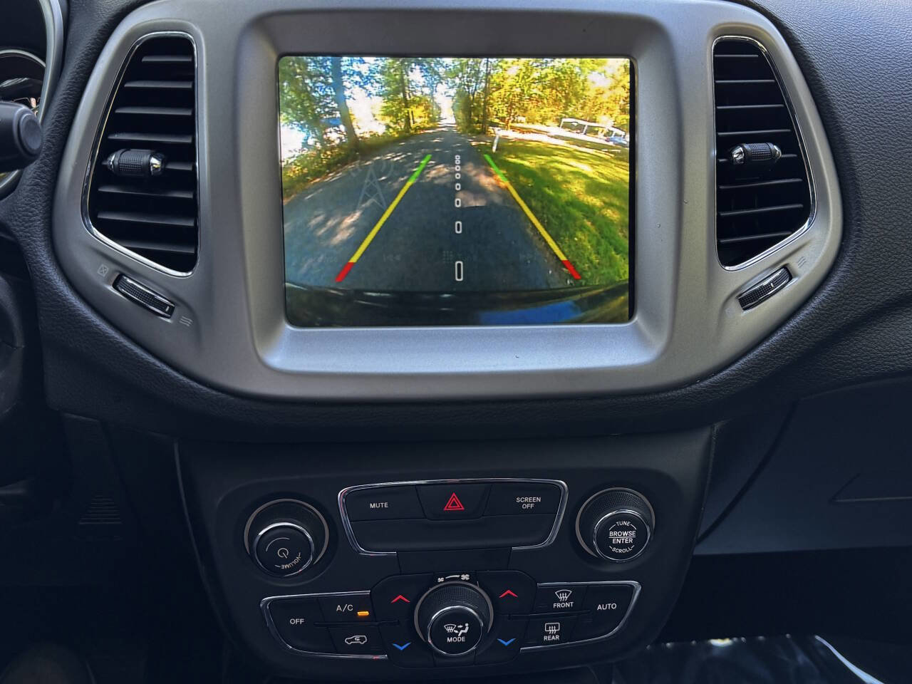 Used 2020 Jeep Compass High Altitude image 19