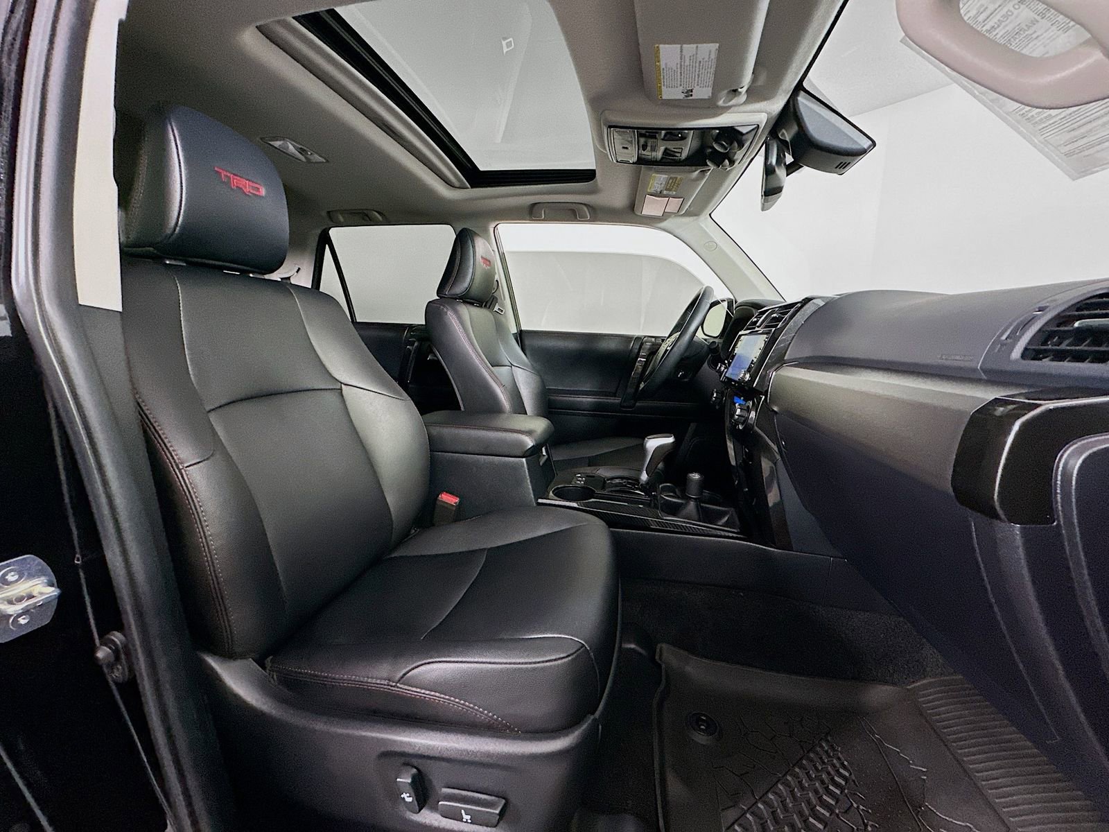 Used 2022 Toyota 4Runner TRD Pro AWD/4WD image 30