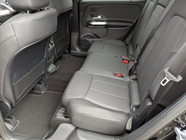 New 2026 Mercedes-Benz GLB 250 image 15