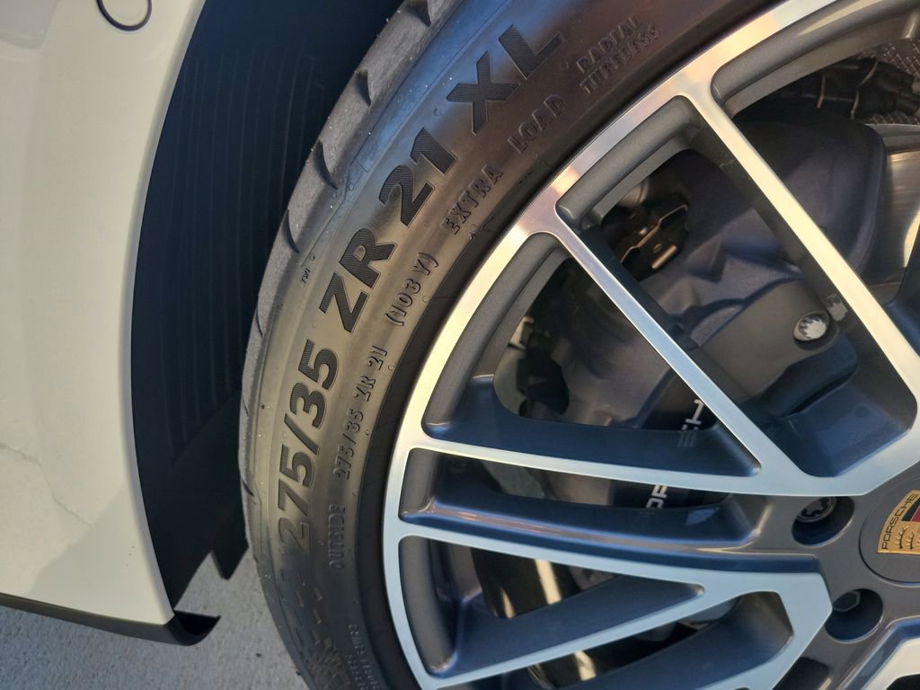 Used 2025 Porsche Panamera 4 image 11