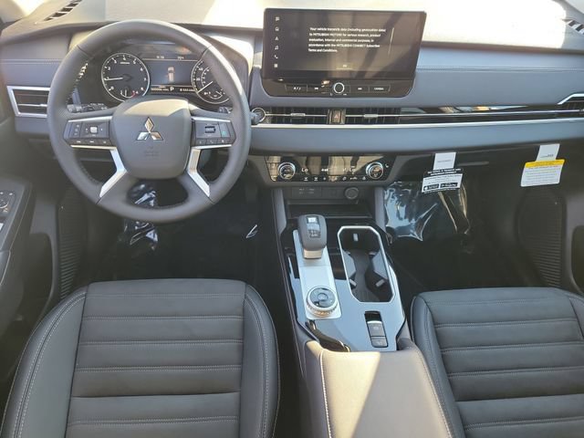 New 2026 Mitsubishi Outlander SE FWD image 17