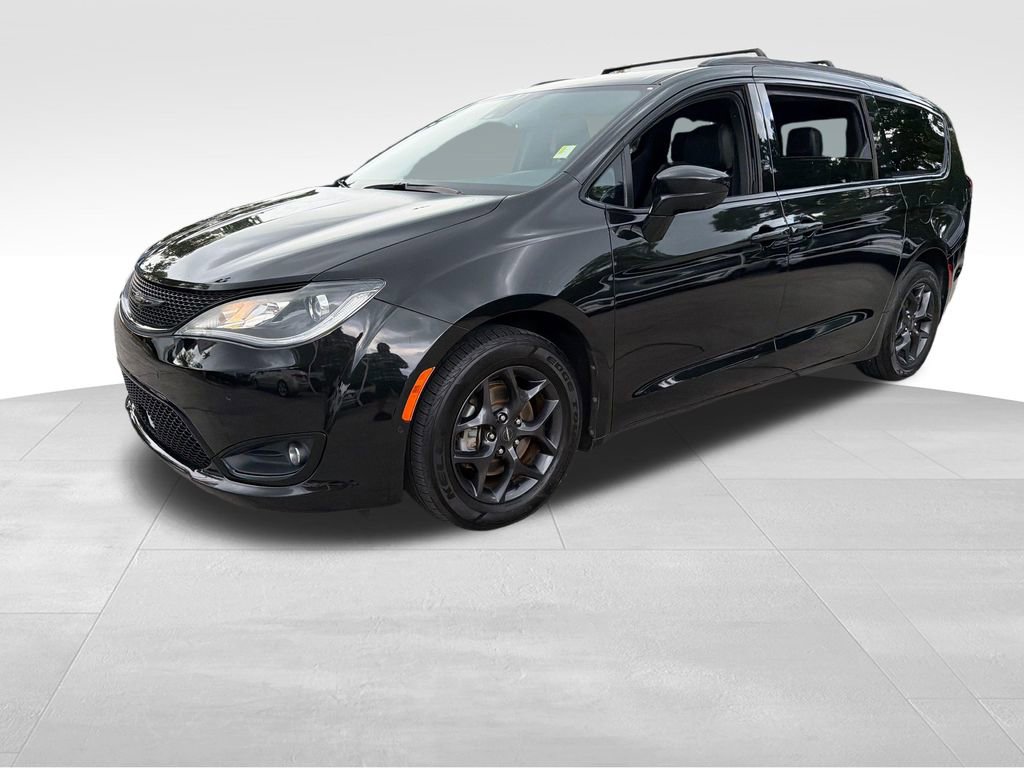 Used 2020 Chrysler Pacifica Touring-L Plus w/ Advanced Safetytec Group FWD image 3