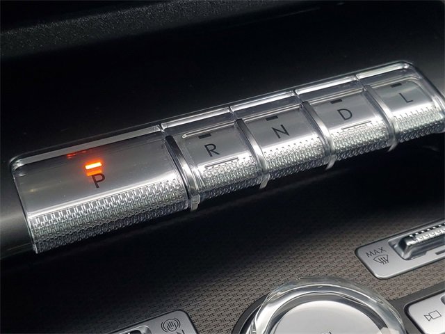 Certified 2025 Lincoln Nautilus Premier image 28