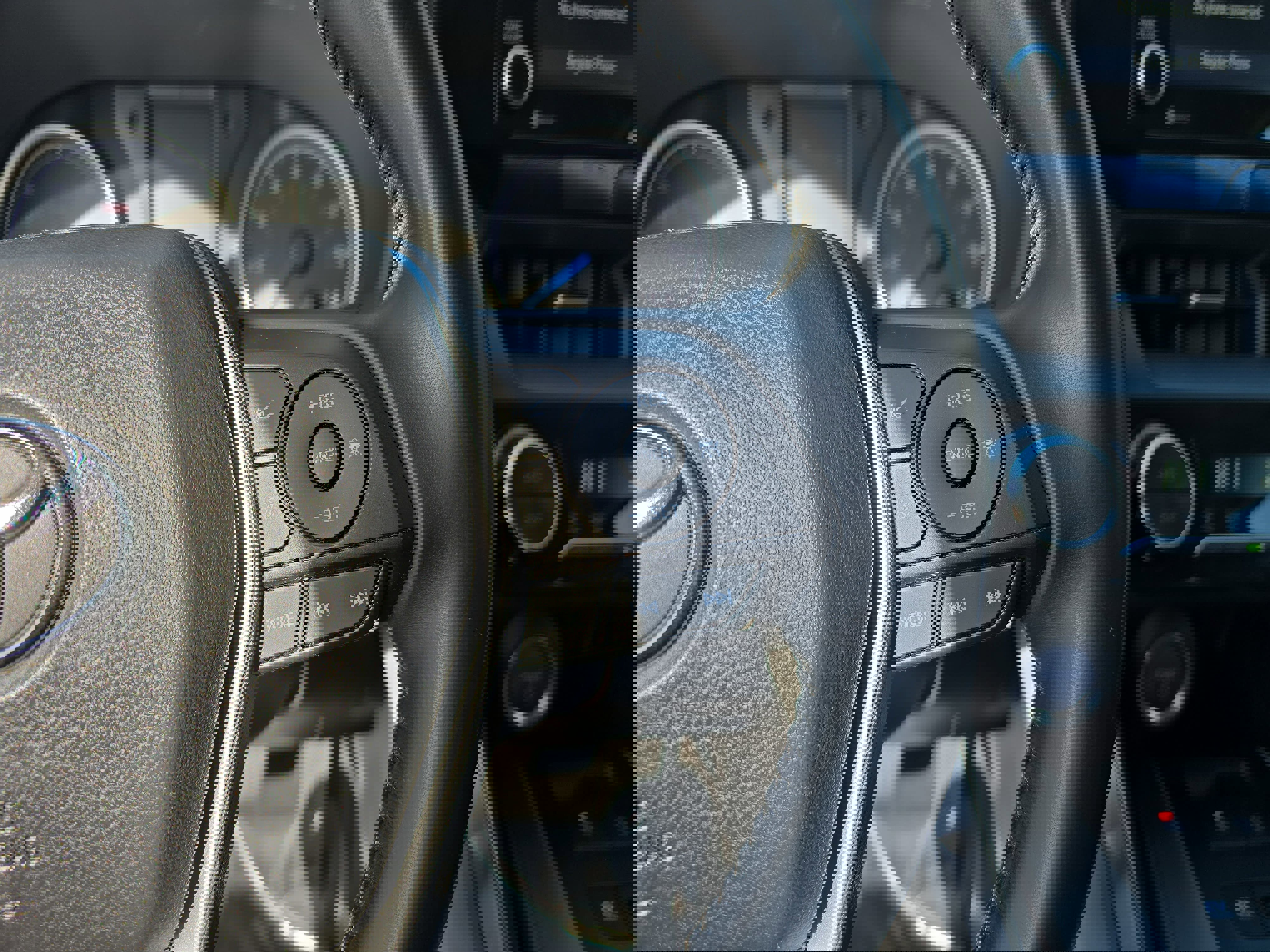 Used 2021 Toyota Venza LE image 17