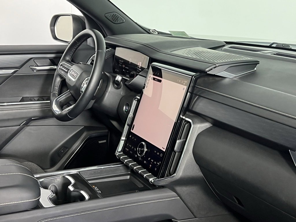 Used 2025 GMC Acadia Elevation image 34