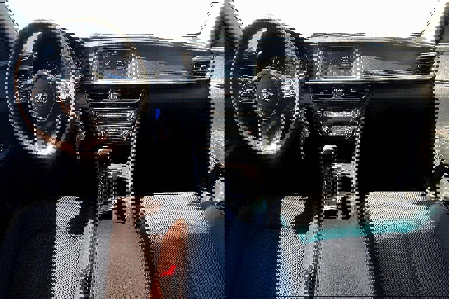 Used 2020 Kia Optima LX image 14