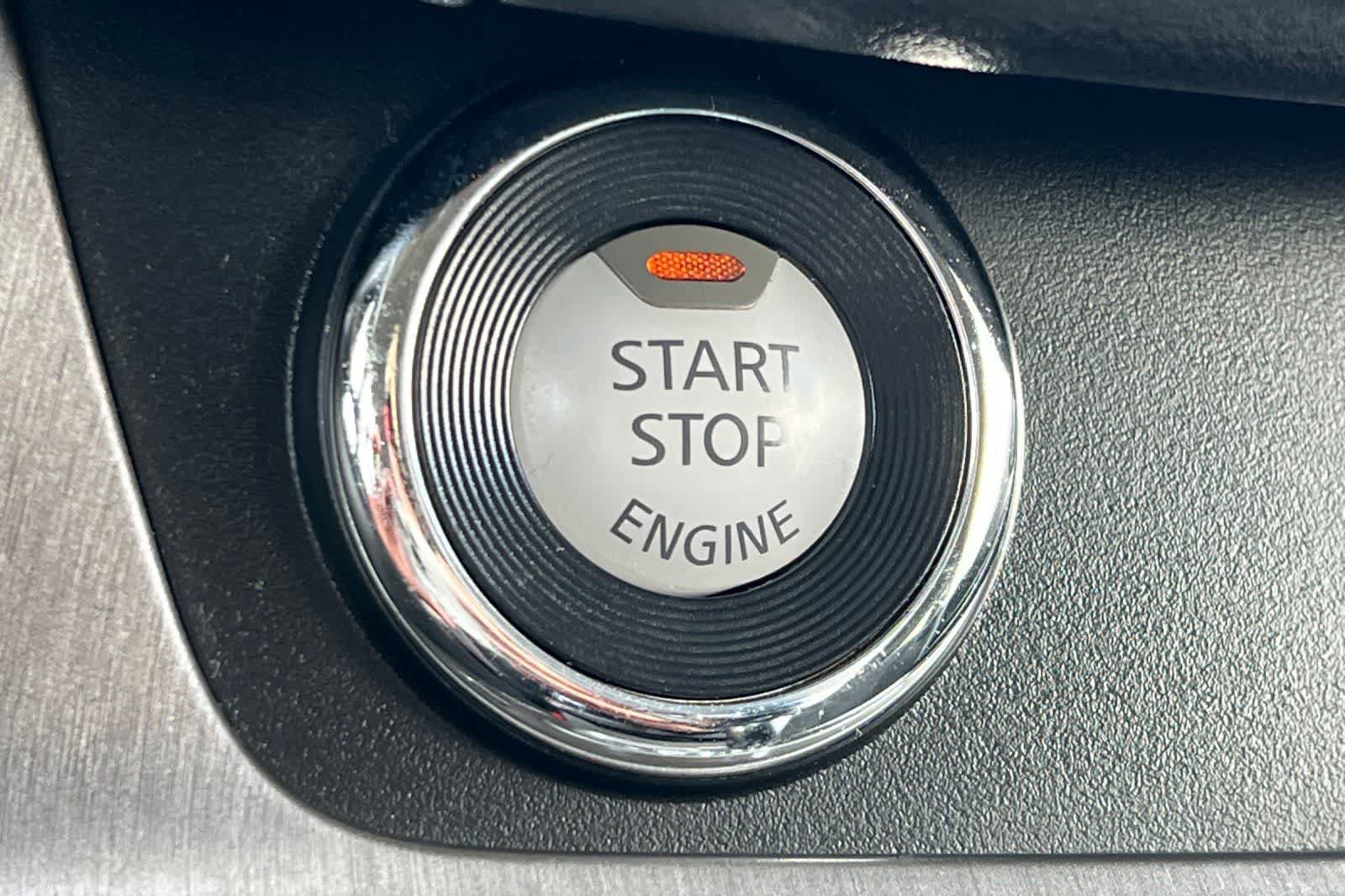 Used 2021 Nissan Murano SV FWD image 26