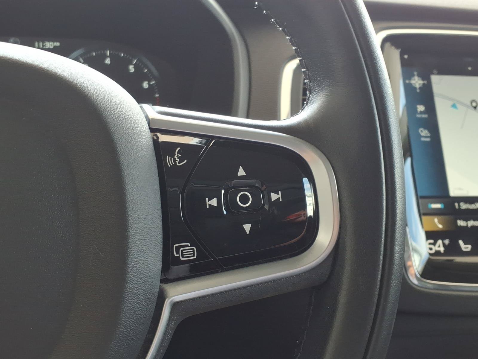 Used 2020 Volvo XC90 T6 Momentum AWD/4WD image 15