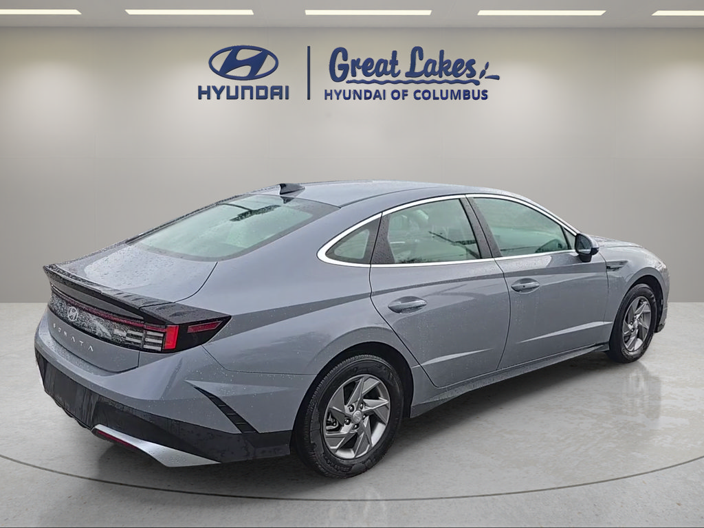 Used 2026 Hyundai Sonata SE FWD image 5
