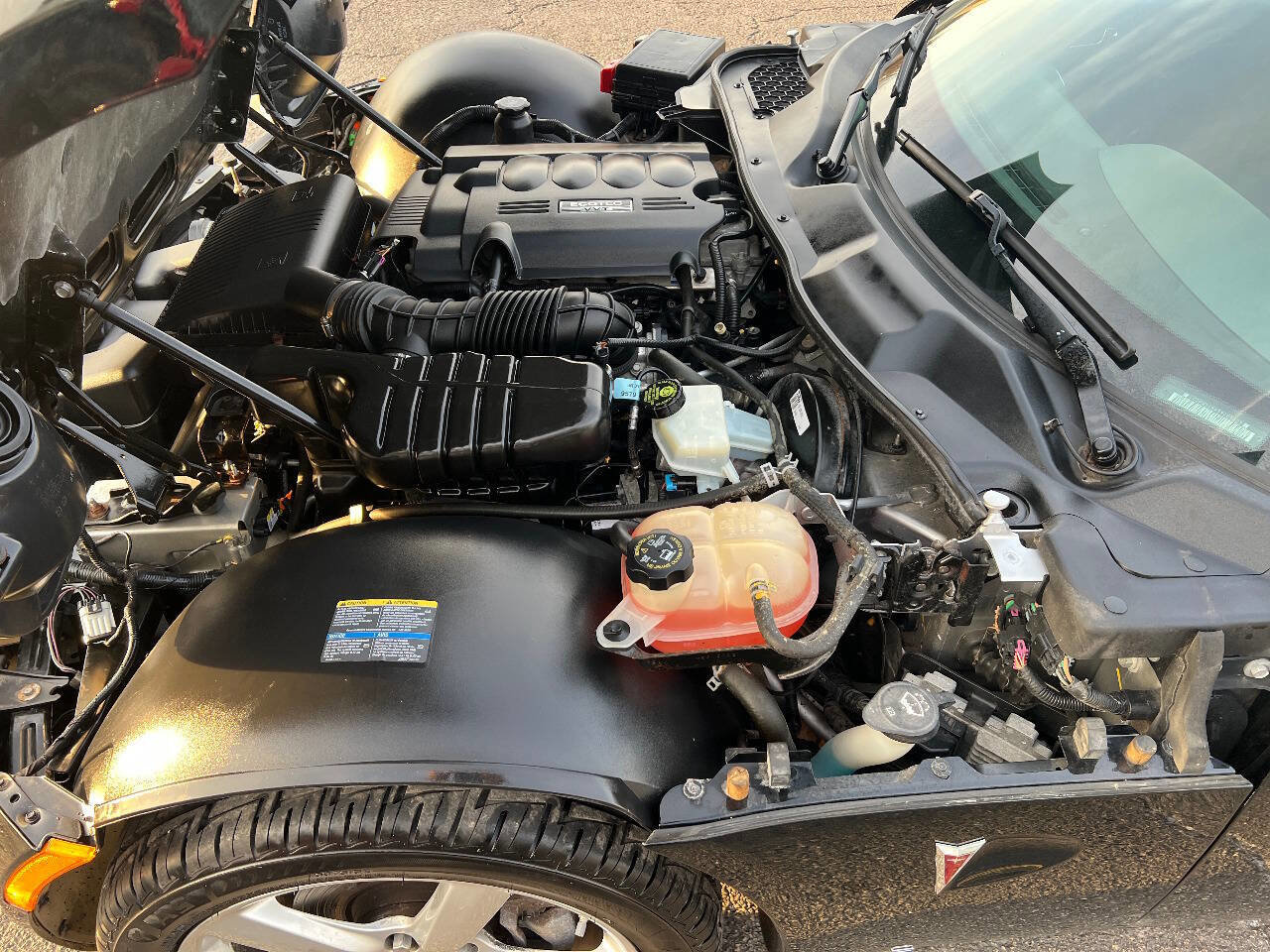 Used 2009 Pontiac Solstice Convertible w/ Preferred Package image 39