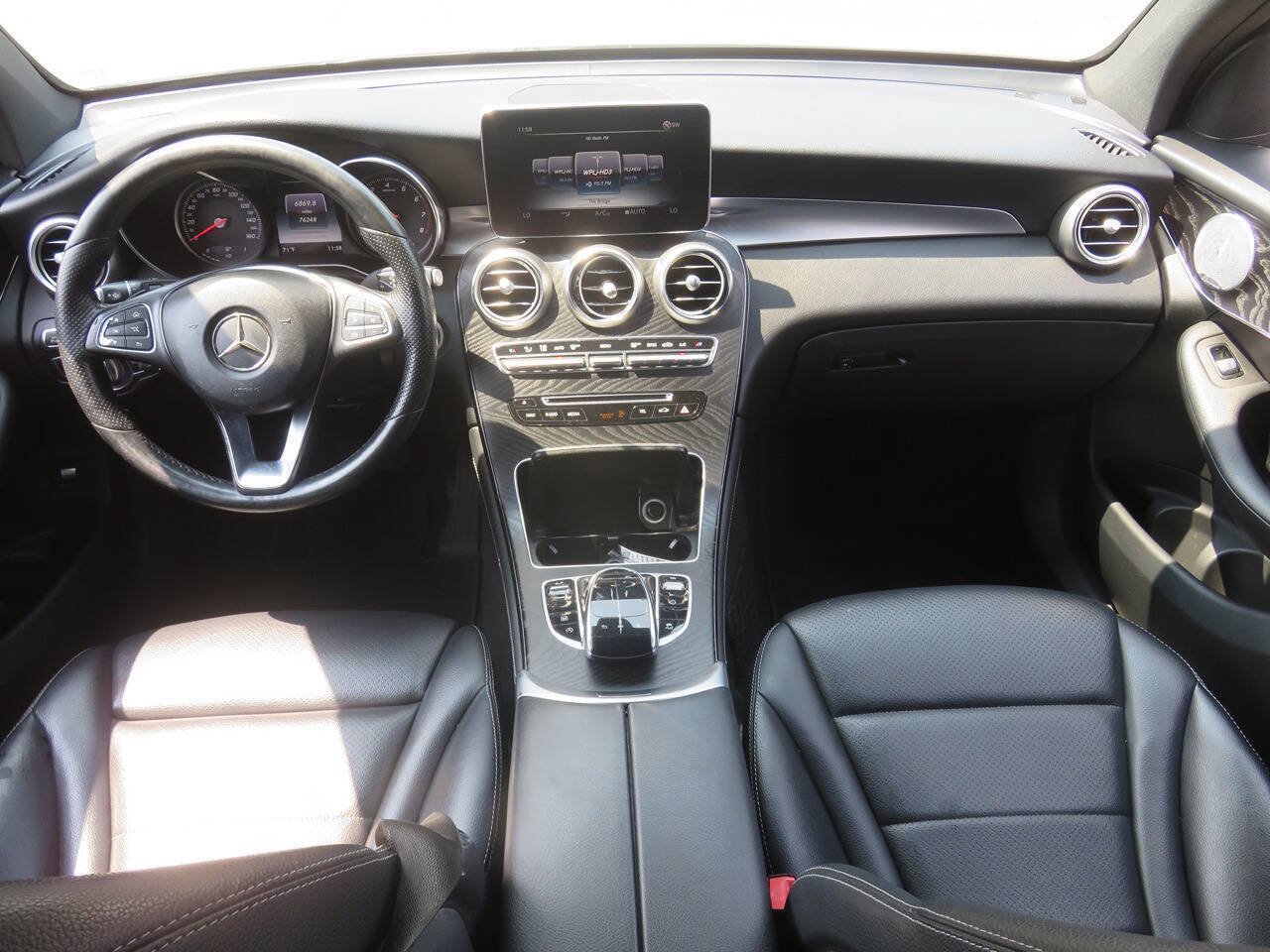 Used 2018 Mercedes-Benz GLC 300 4MATIC image 12