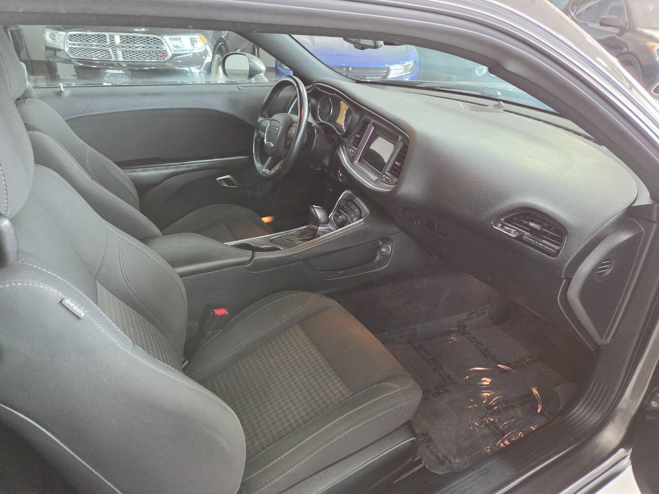 Used 2018 Dodge Challenger SXT image 22