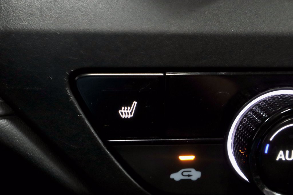 Used 2024 Honda Accord EX image 4