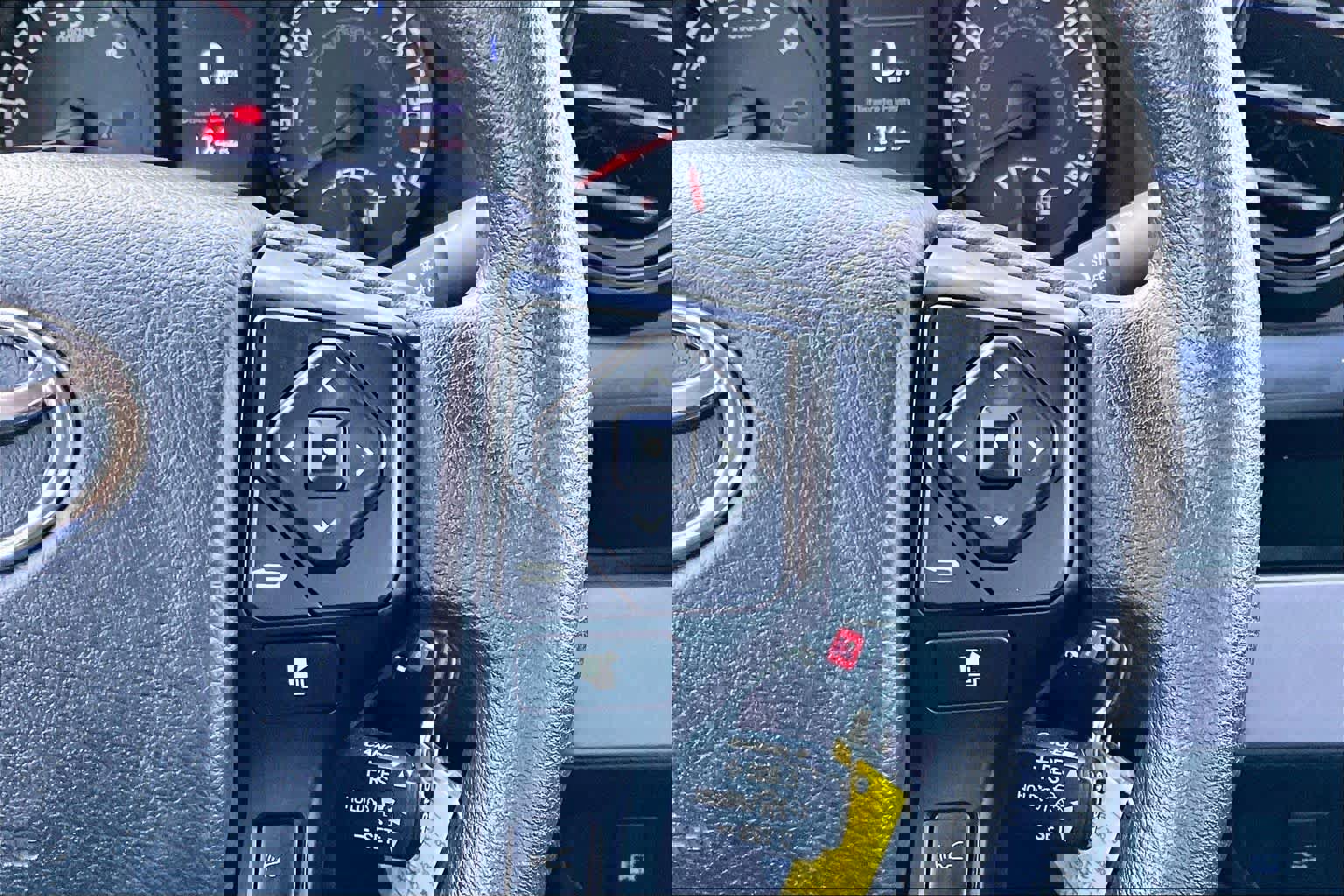 Used 2019 Toyota Tacoma SR w/ SR Convenience Package image 25