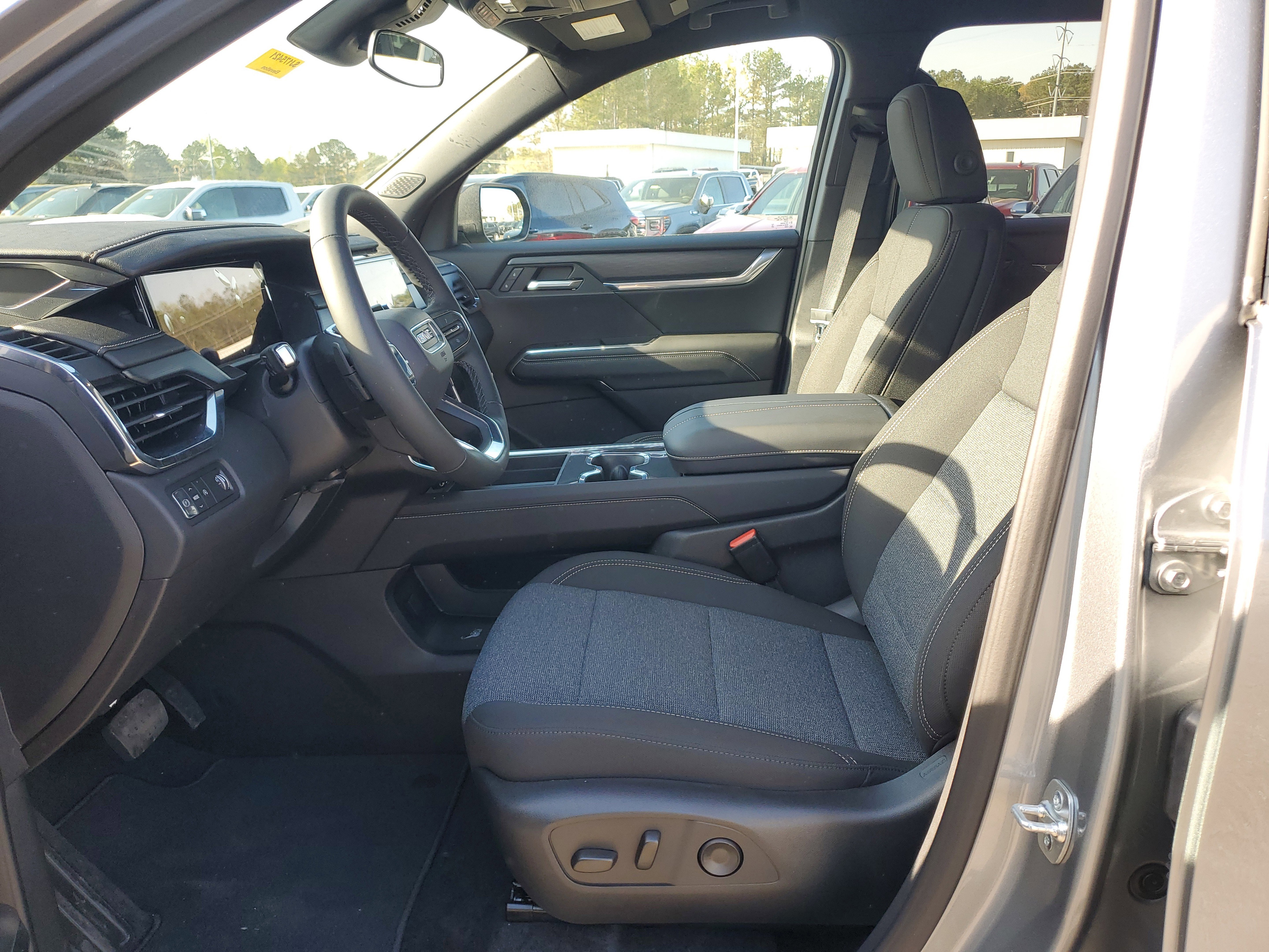 New 2025 GMC Acadia Elevation image 20